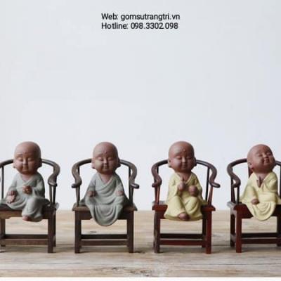 BỘ BÀN GHẾ GỖ KÈM TƯỢNG CHÚ TIỂU